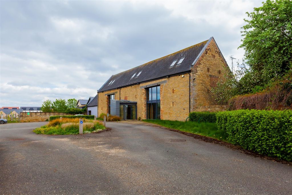 Property photo 1 of 11 Copy Of Img_0293 Copy-.Jpg