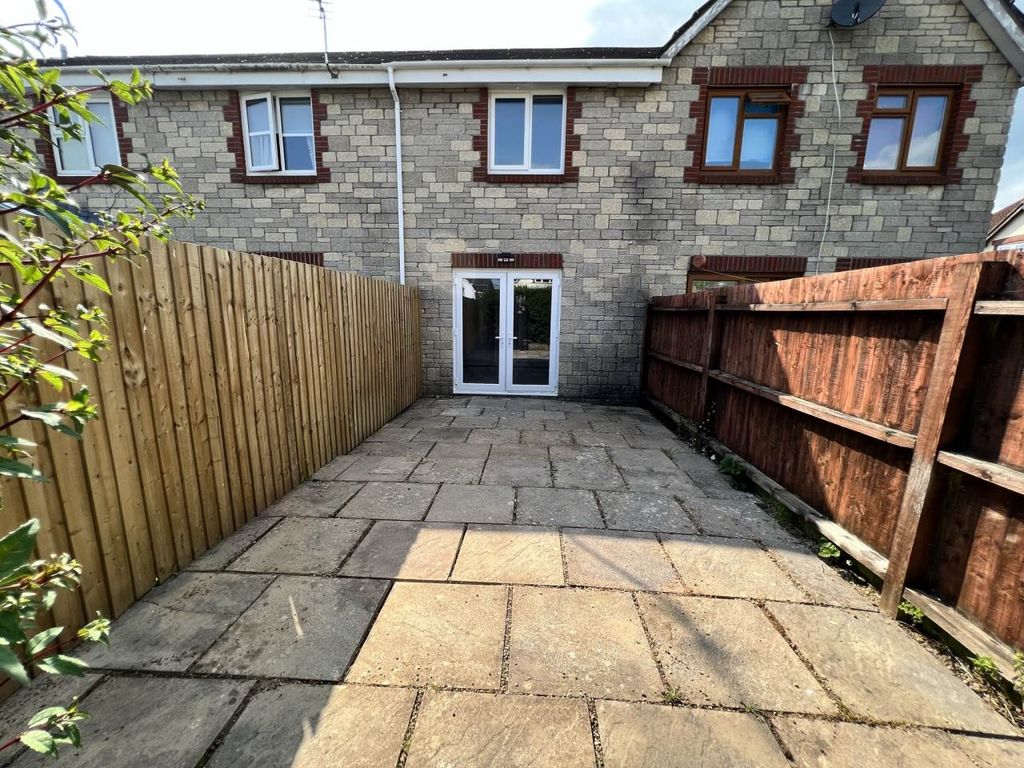 Property photo 2 of 11 Rear Garden 28 Cwrt Y Cadno