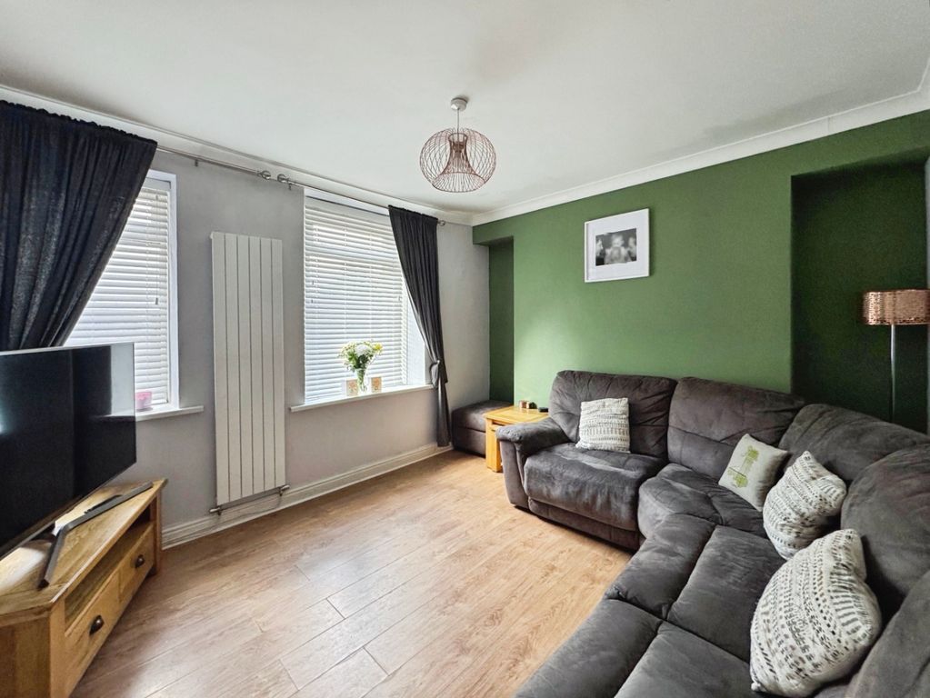 Property photo 3 of 34 4517423