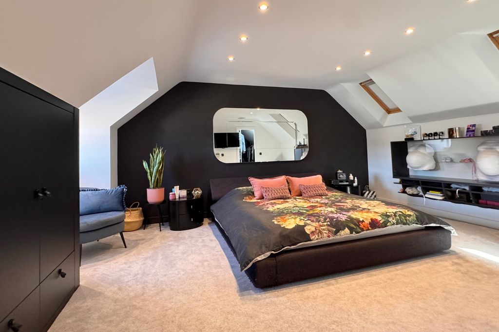 Additional image 15 of 5 bed detached house for saleScotty Brook Crescent, Glossop SK13
