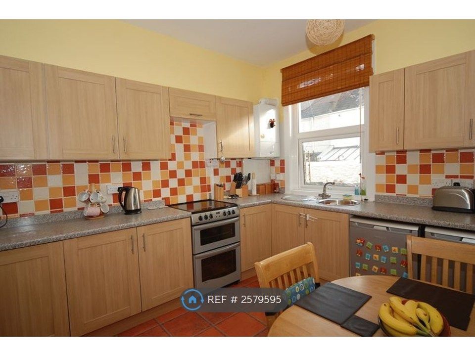 Property photo 3 of 3 Kitchen