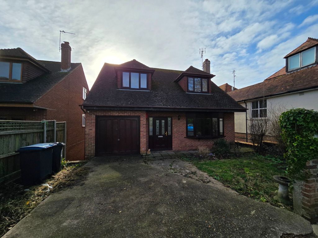 Property photo 3 of 34