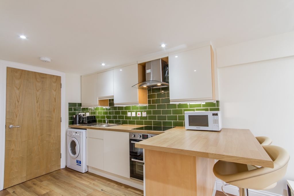 Property photo 2 of 7 87386