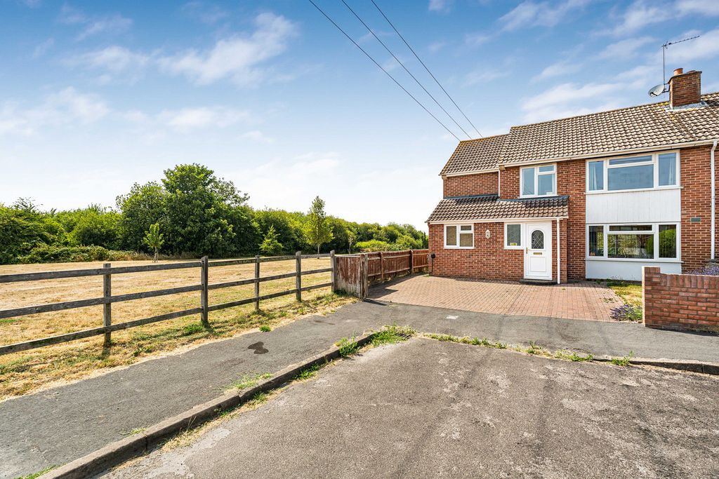 Property photo 1 of 27