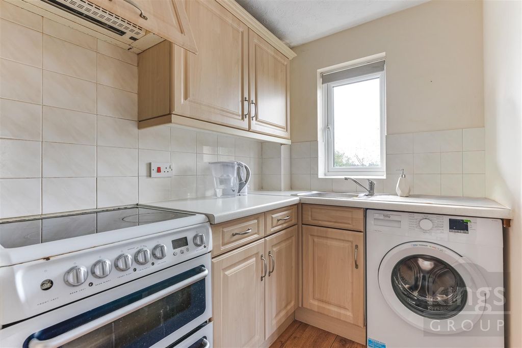 Property photo 3 of 16 Kitchen.Jpg