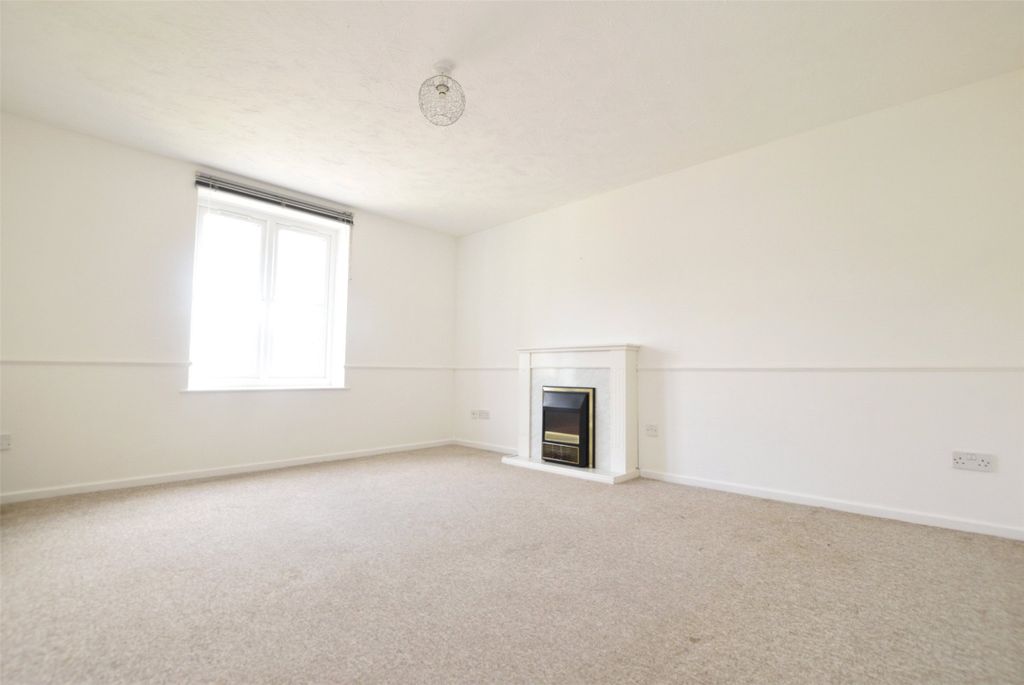 Property photo 2 of 6 Living/Dining