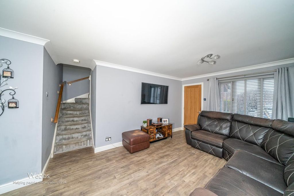 Property photo 3 of 23 Â© Webbs Estate Agents Â© (147 Of 207).Jpg