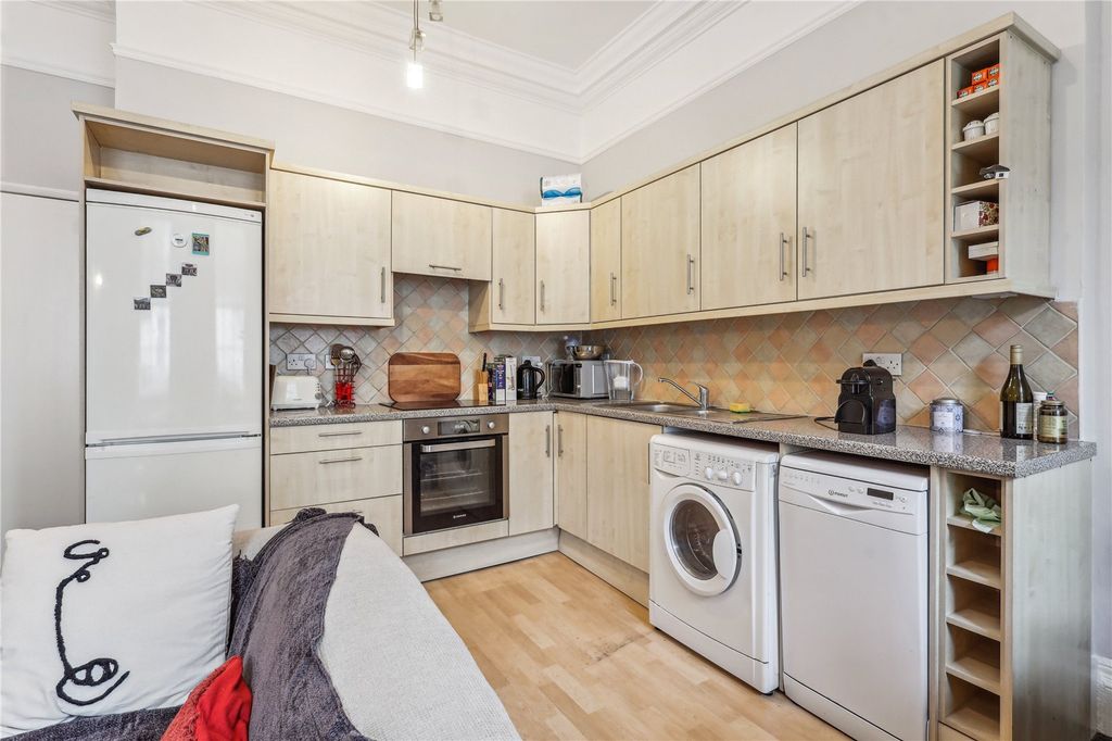 Property photo 3 of 10 Picture No. 26