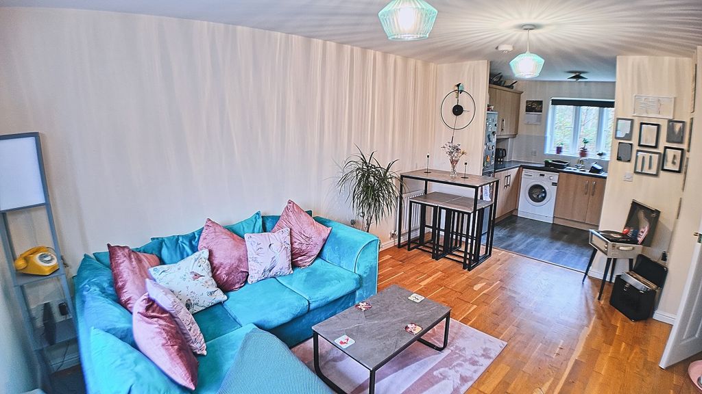 Property photo 3 of 16