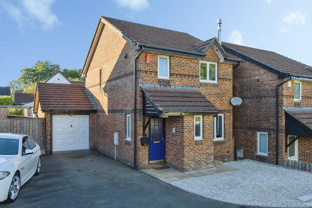 Property photo 1 of 18 Pbox-Img.Jpg