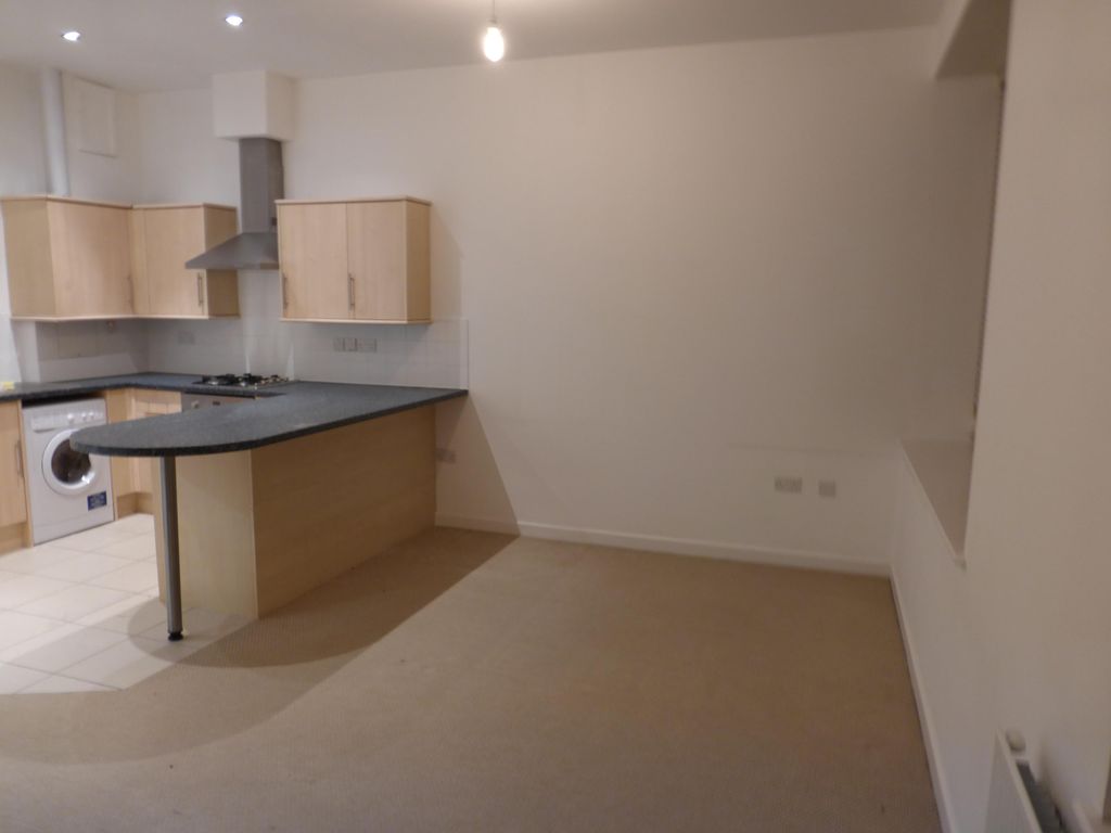 Property photo 2 of 4 Kitchen