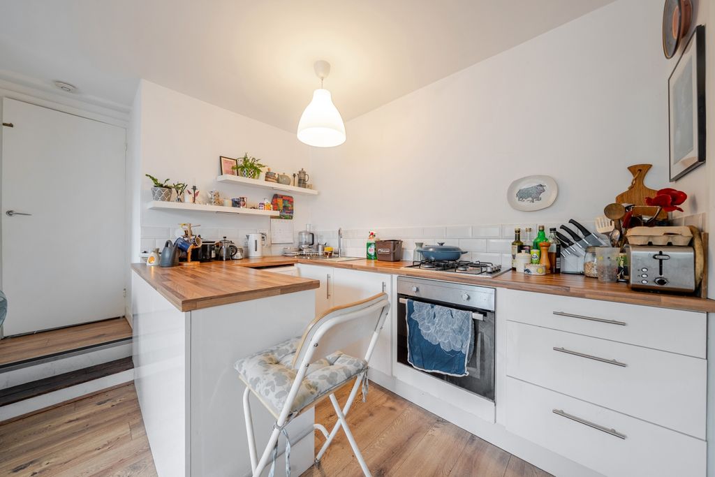Property photo 3 of 7 1436498-8-69E23Bb422Ac7