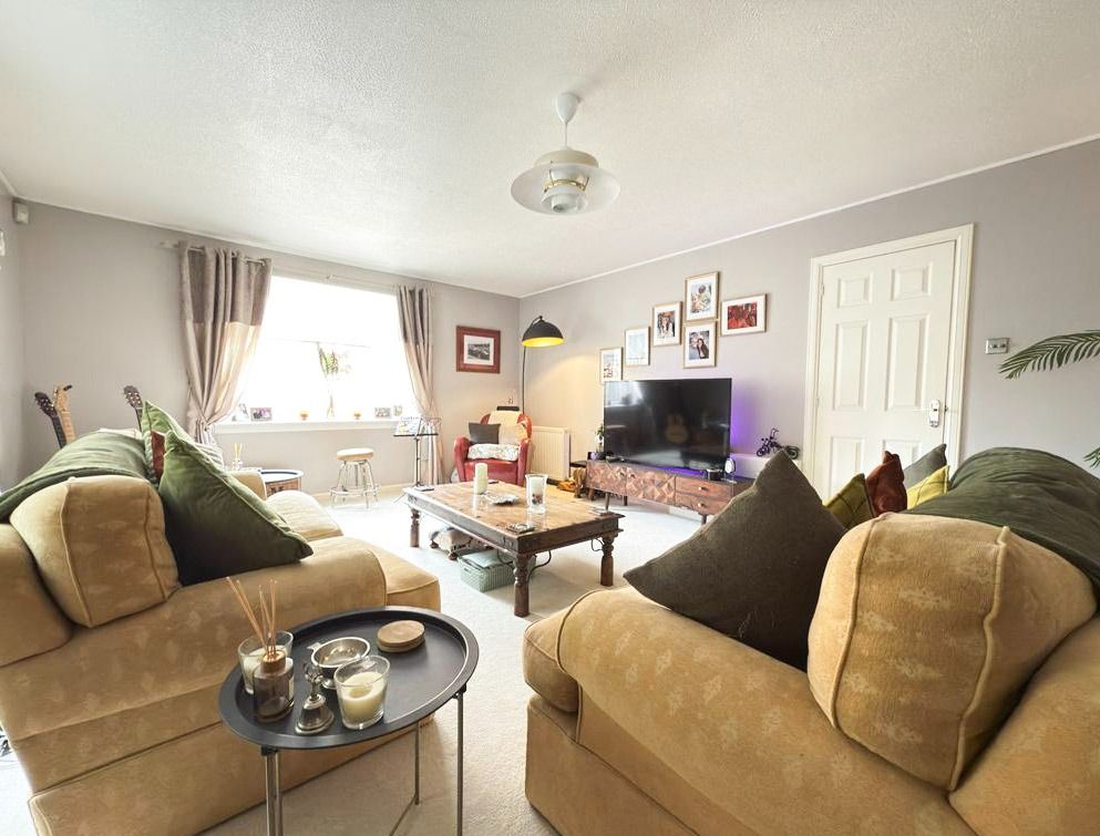 Property photo 3 of 28 4371466