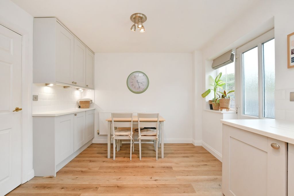 Property photo 3 of 18 Dsc_4046