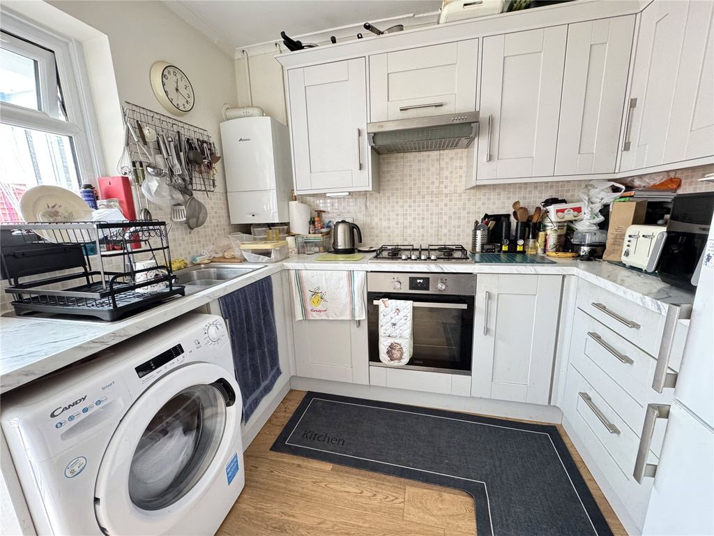 Property photo 2 of 9 Picture No. 08