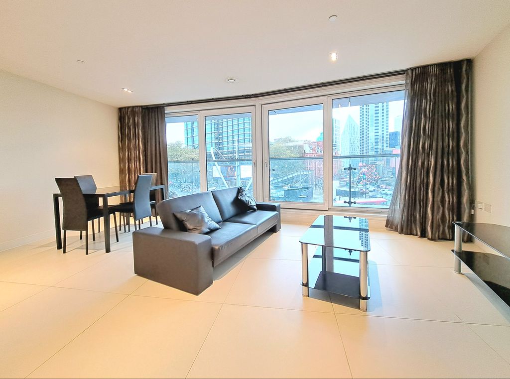 Property photo 3 of 24