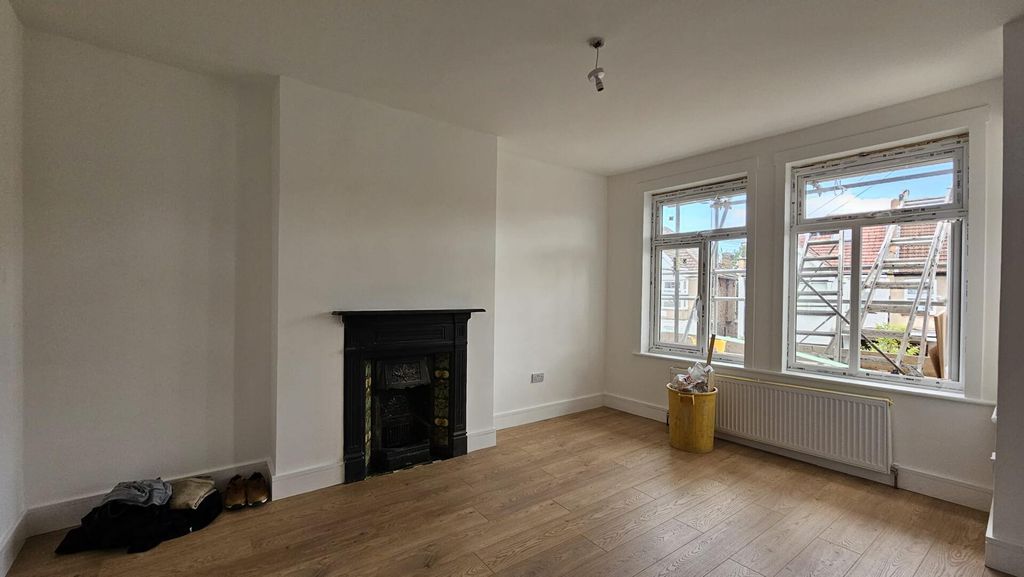 Property photo 2 of 8 Living Room