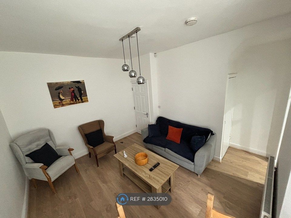 Property photo 3 of 24