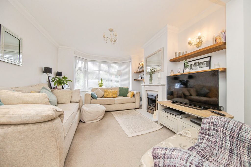 Property photo 3 of 19