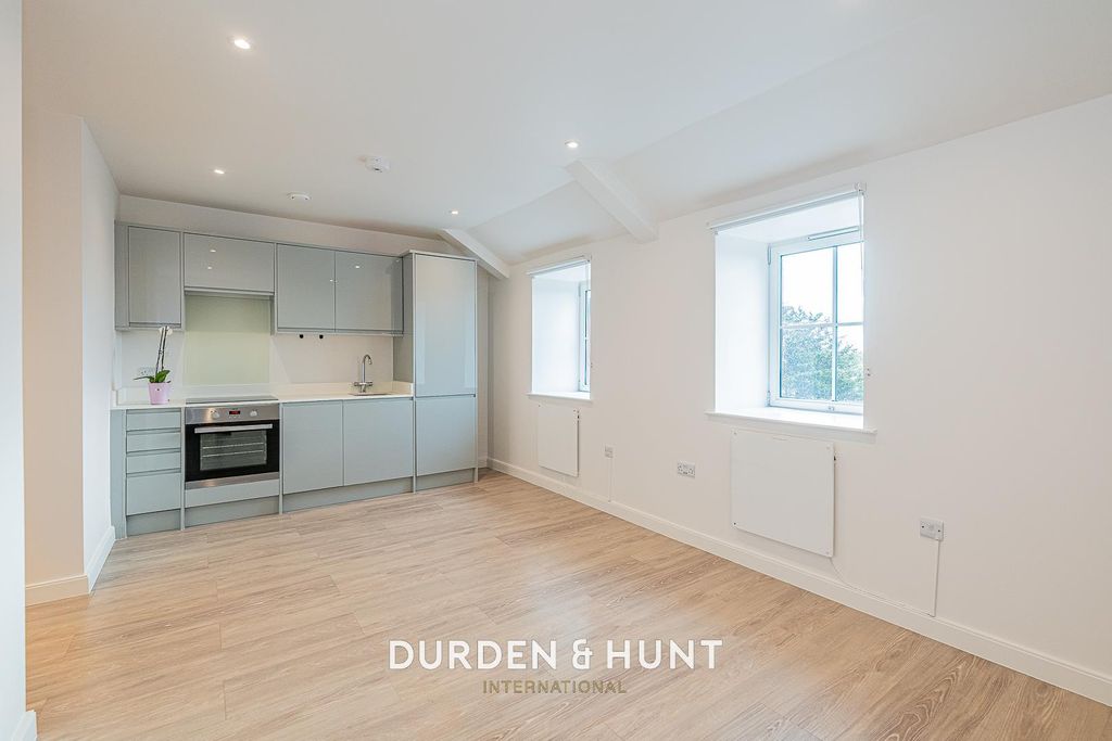 Property photo 2 of 10 Pelham-5.Jpg