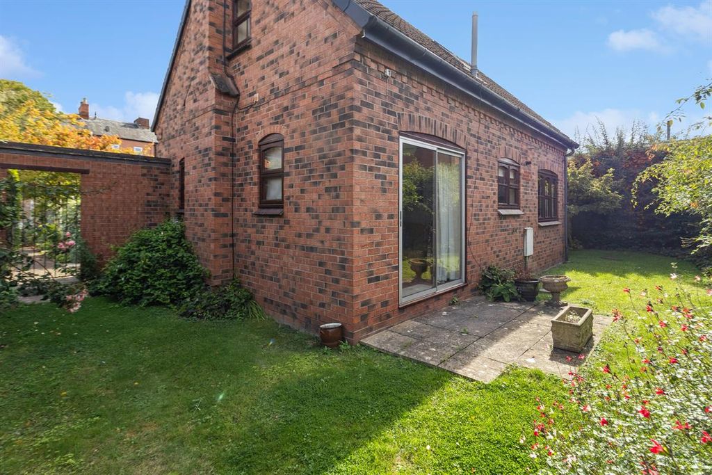 Property photo 3 of 14 Photo 4