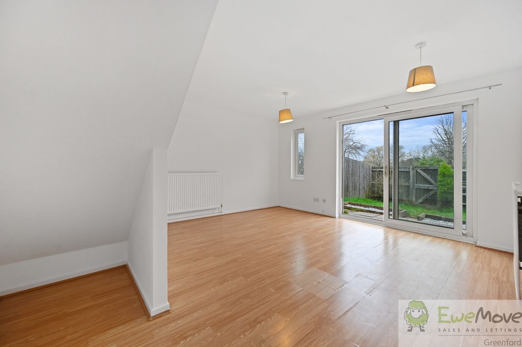 Property photo 1 of 12 Rcewe- 29 High Street- Reception 3 (1)