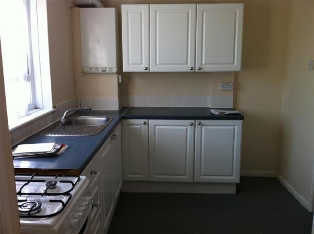 Property photo 2 of 6 Kitchen 1 (Small) (2)