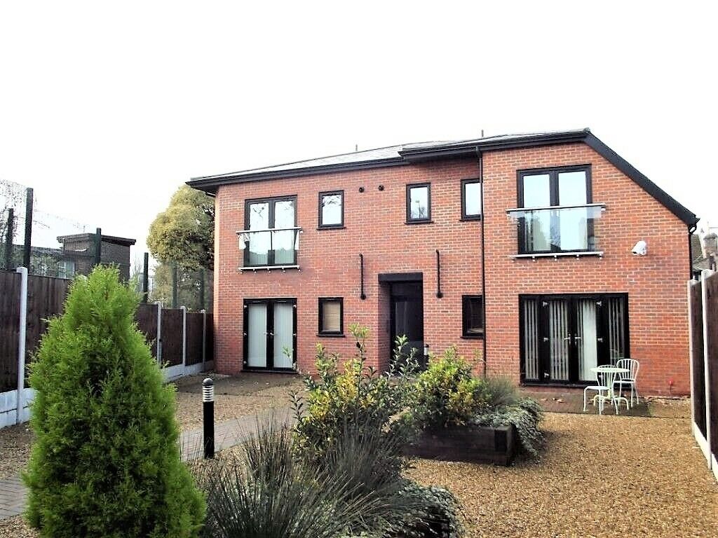 Property photo 1 of 10 4378091