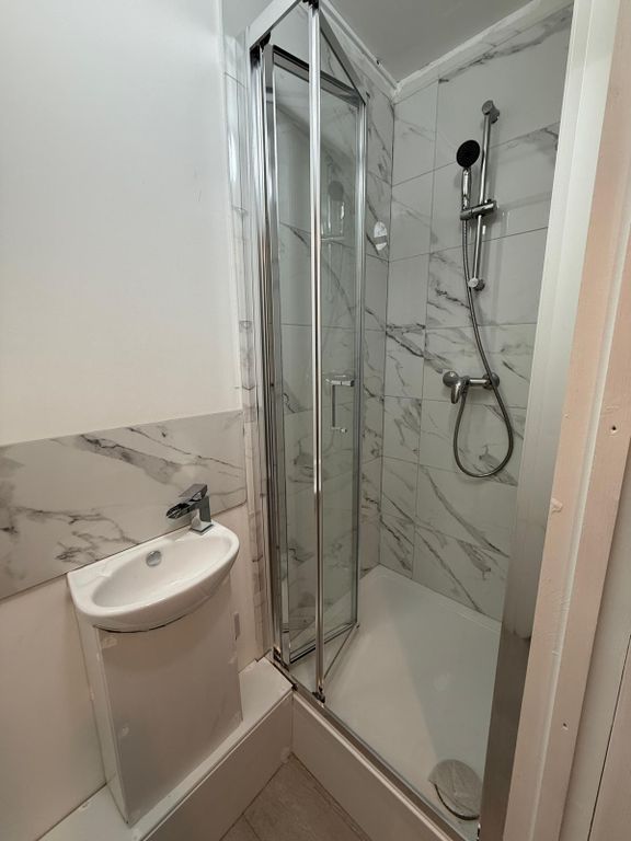 Property photo 3 of 3