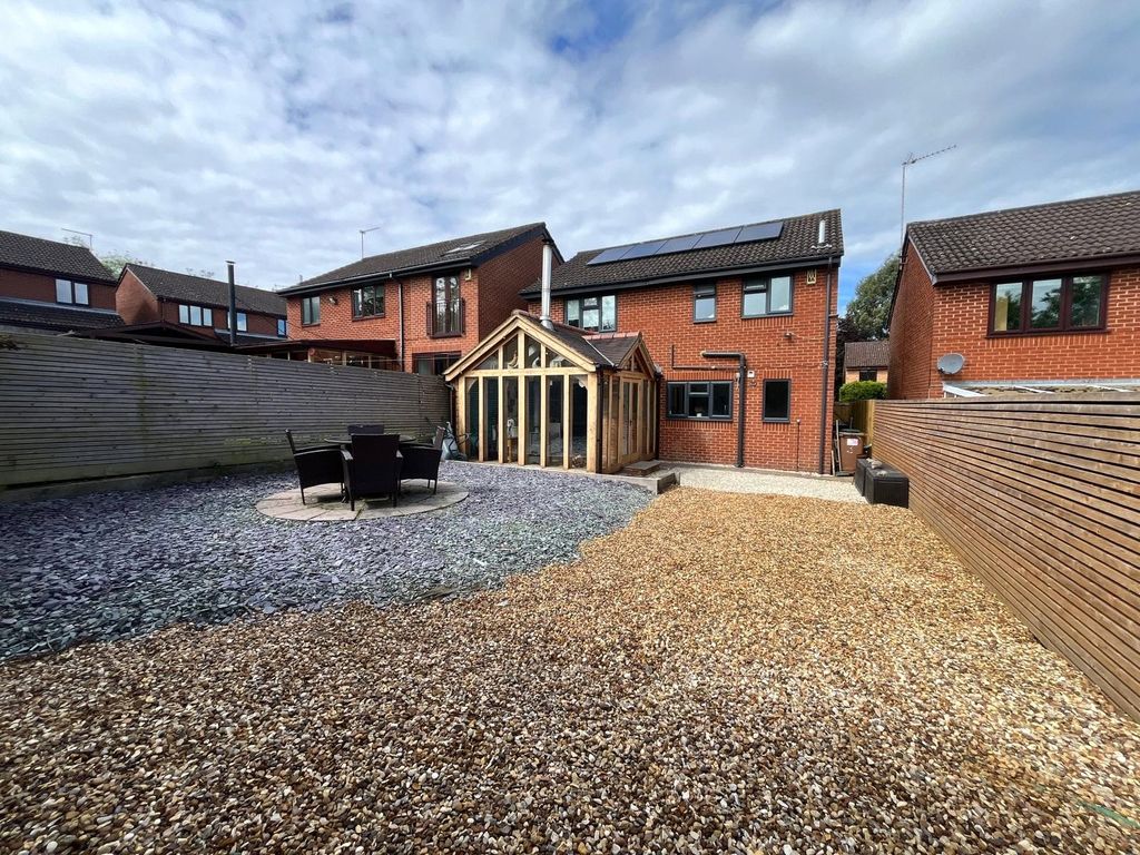 Property photo 2 of 25 Picture No. 75