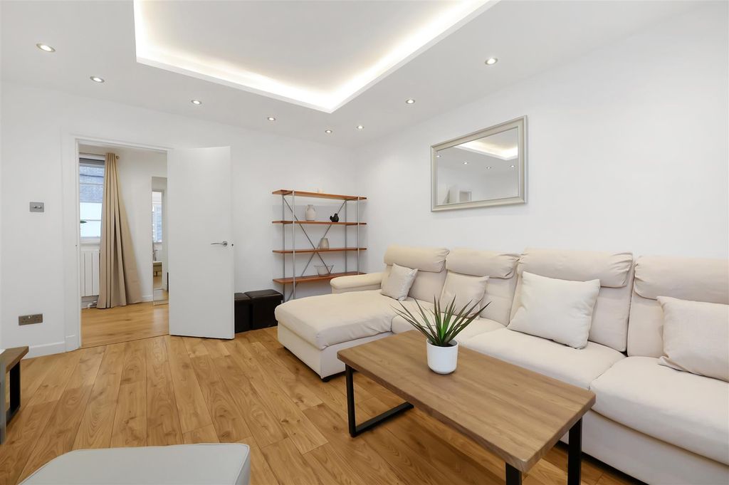 Property photo 3 of 24