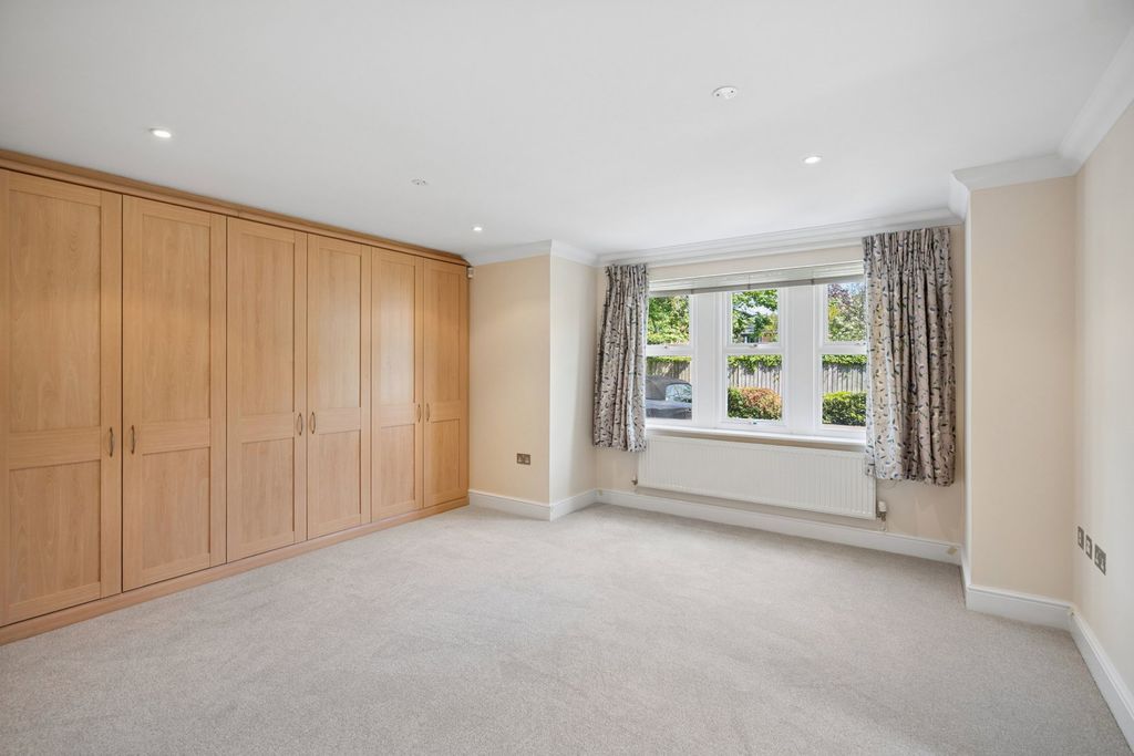 Additional image 8 of 3 bed flat for saleWoodstock Road, Oxford OX2
