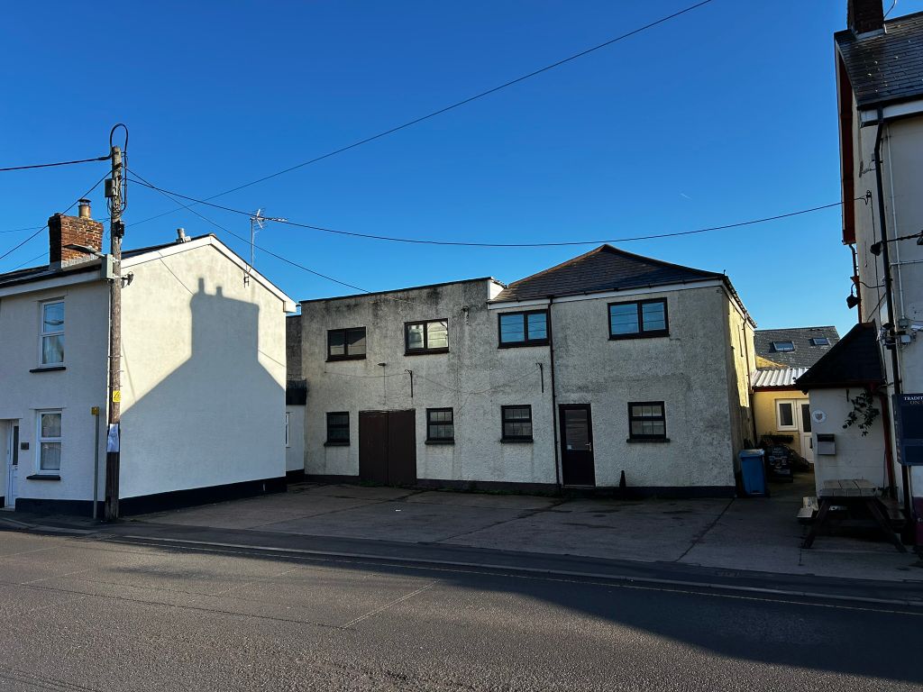 Property photo 1 of 3