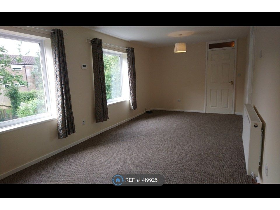 Property photo 1 of 7 Lounge - Dining