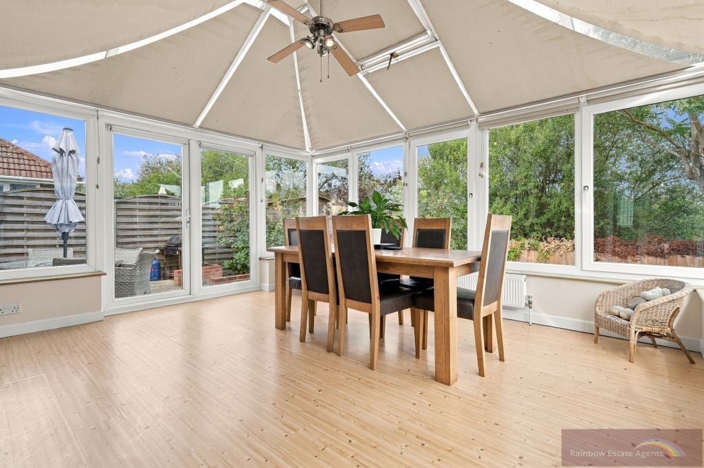Property photo 3 of 31