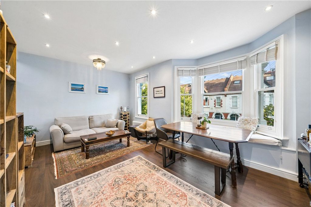 Property photo 1 of 16 Picture No. 18