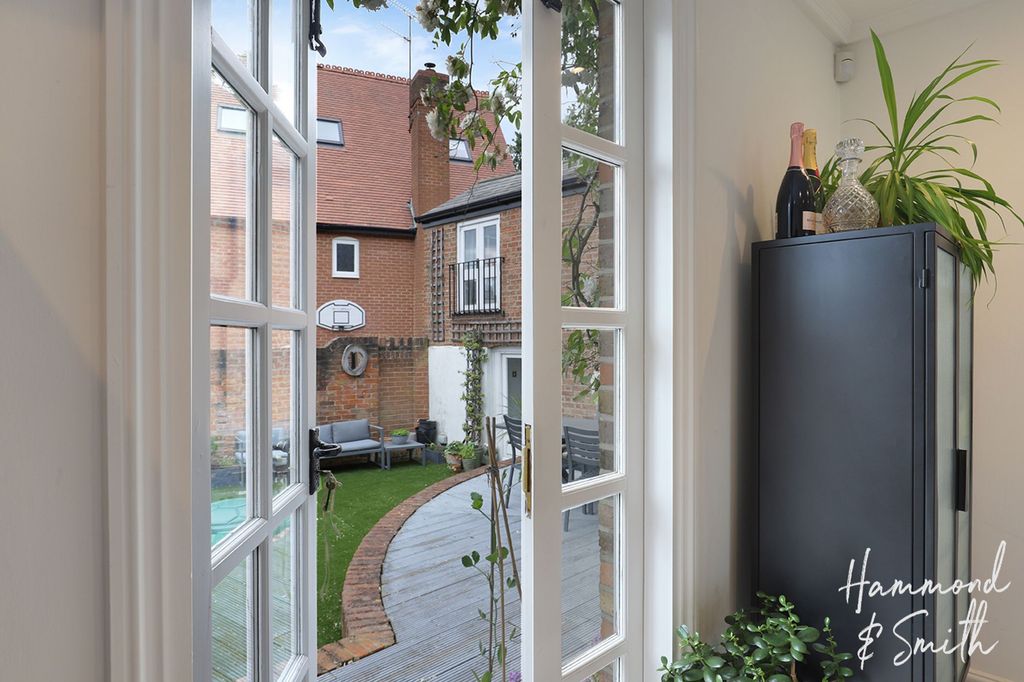 Additional image 12 of 4 bed link detached house for saleChurch Hill, Epping CM16