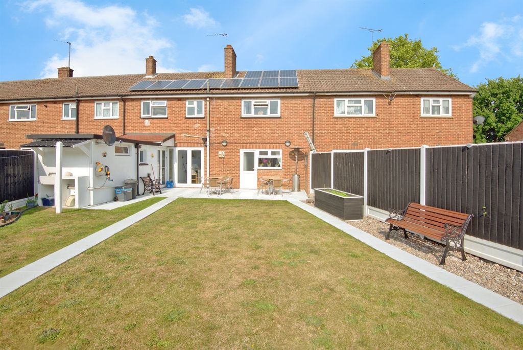 Property photo 2 of 21