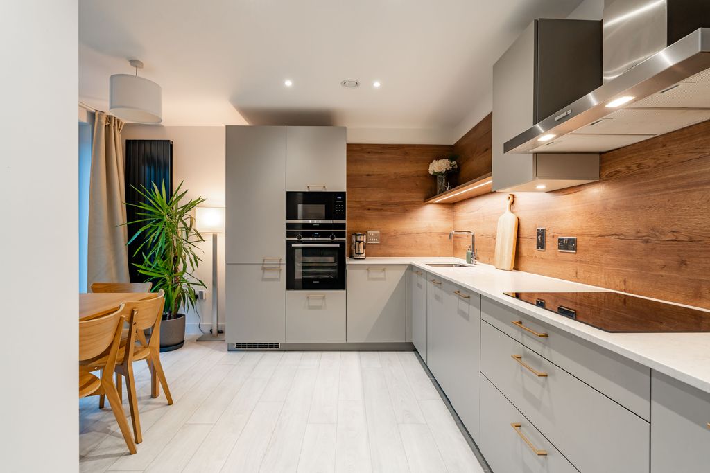 Property photo 2 of 26 Property Image 2