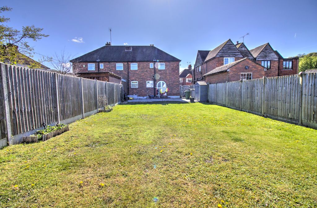 Property photo 3 of 12 Garden