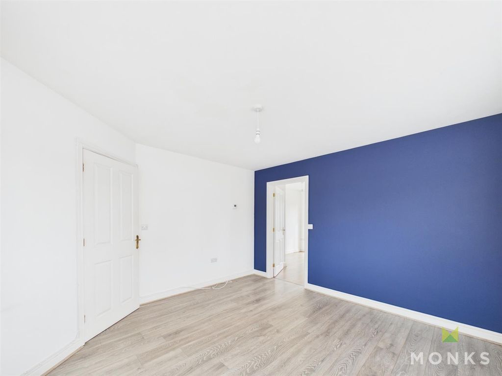 Property photo 3 of 13 Cam05160G0-Pr0072-Still002.Jpg