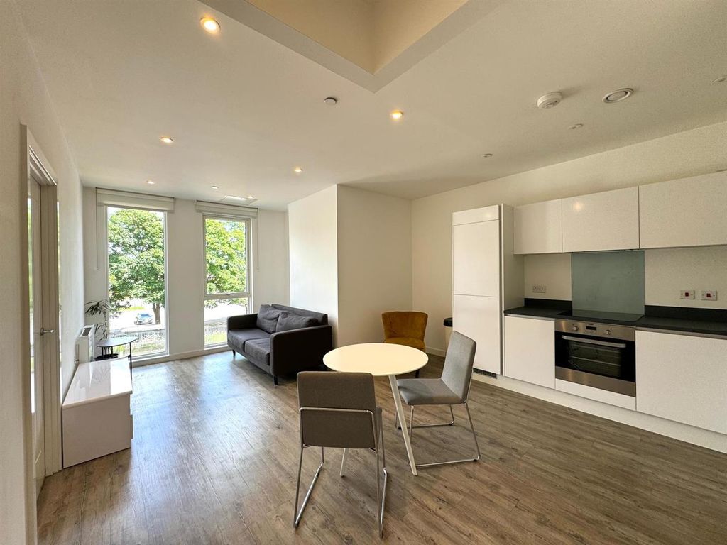 Property photo 3 of 12 Fa2d2E78-F8Ad-448A-Ba39-Ec640d67d8Cf.Jpg