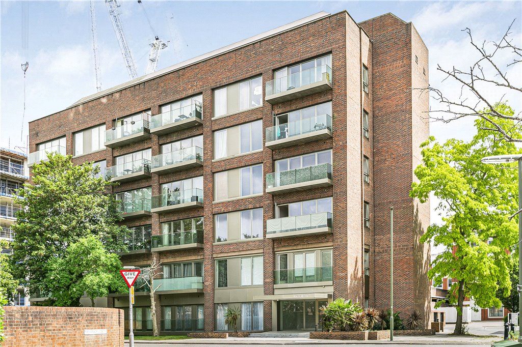 Property photo 1 of 11 Exterior