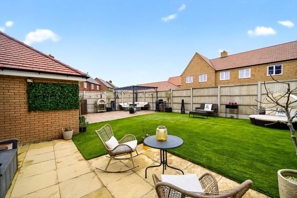 Property photo 3 of 20 Garden