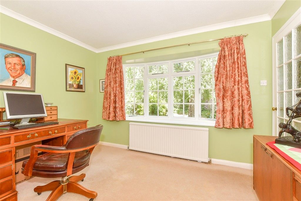 Property photo 2 of 10 Study