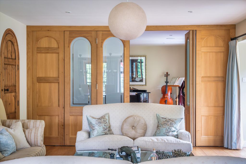 Additional image 12 of 8 bed detached house for saleLondon Road, Petersfield, Hampshire GU31