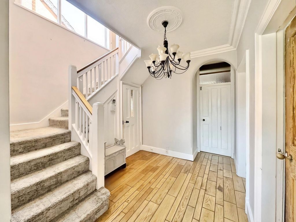 Property photo 2 of 34 Pbox-Img.Jpg