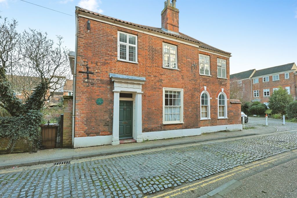 Property photo 1 of 14