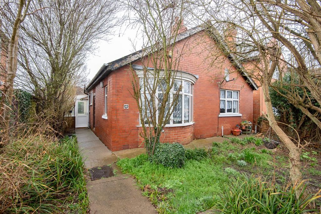 Property photo 1 of 11