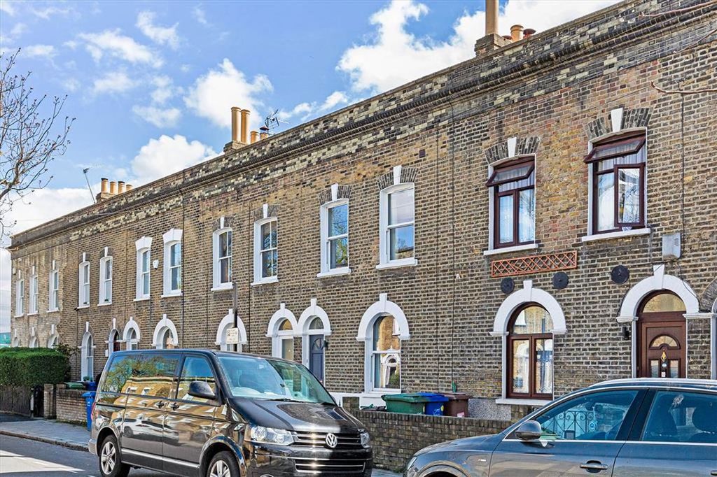 Property photo 1 of 11